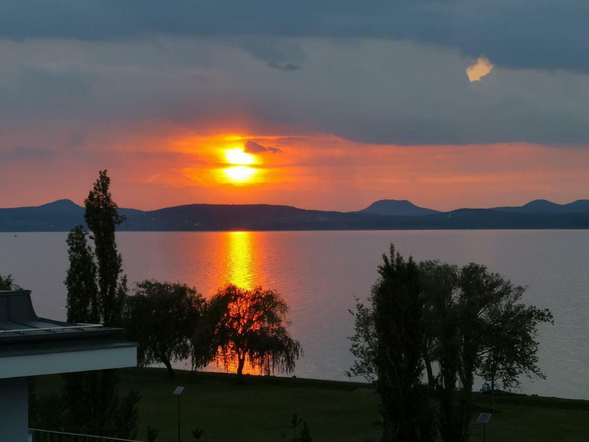 Silver Gray Appartment Balatonlelle Luaran gambar